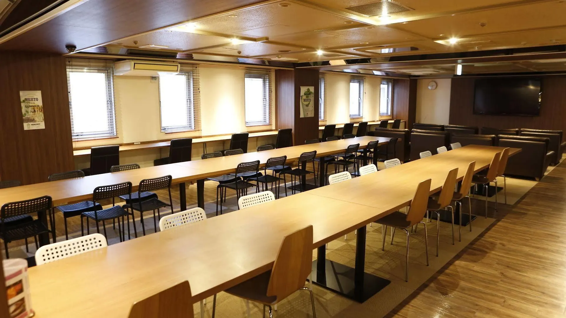 Shinjuku Kuyakusho-Mae Capsule Hotel Tóquio