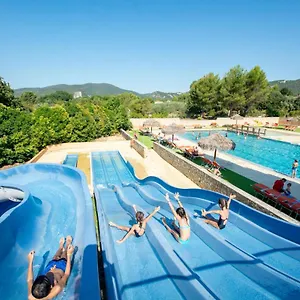 Les Hautes Prairies , Lourmarin France