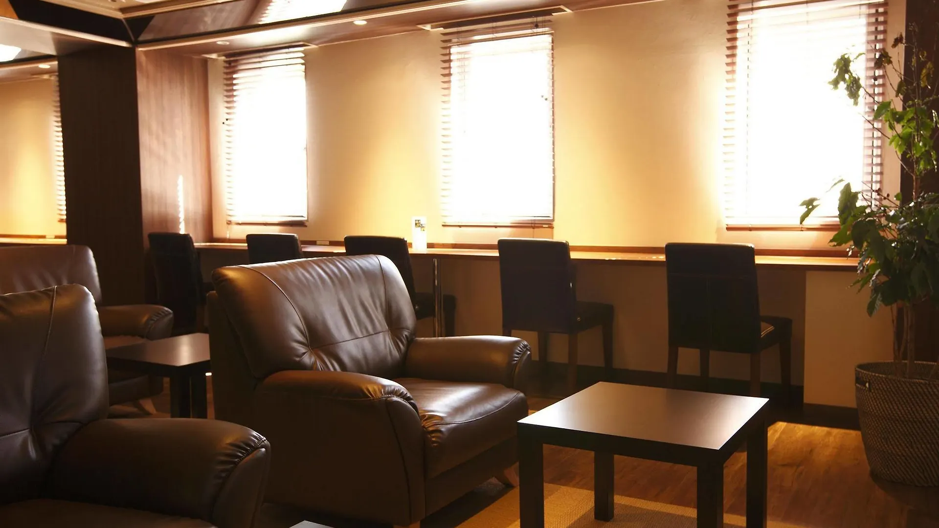 Shinjuku Kuyakusho-Mae Capsule Hotel Tokyo