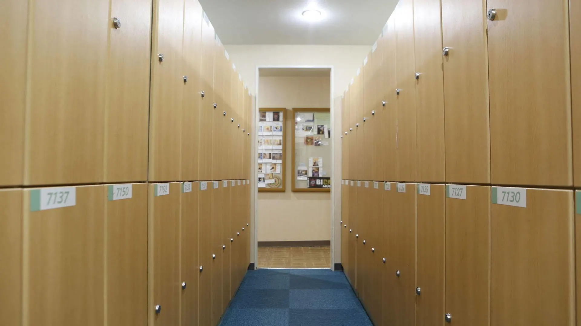 Shinjuku Kuyakusho-Mae Capsule Hotel Tokyo